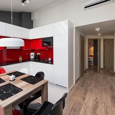 Cozy And Large 62 M2 Apartment With Air Conditioning, Old Town كراكوفيا المظهر الخارجي الصورة