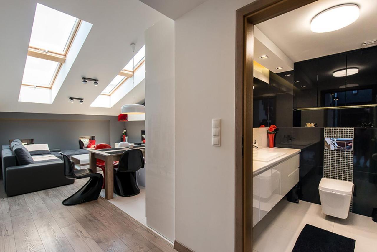 Cozy And Large 62 M2 Apartment With Air Conditioning, Old Town كراكوفيا المظهر الخارجي الصورة