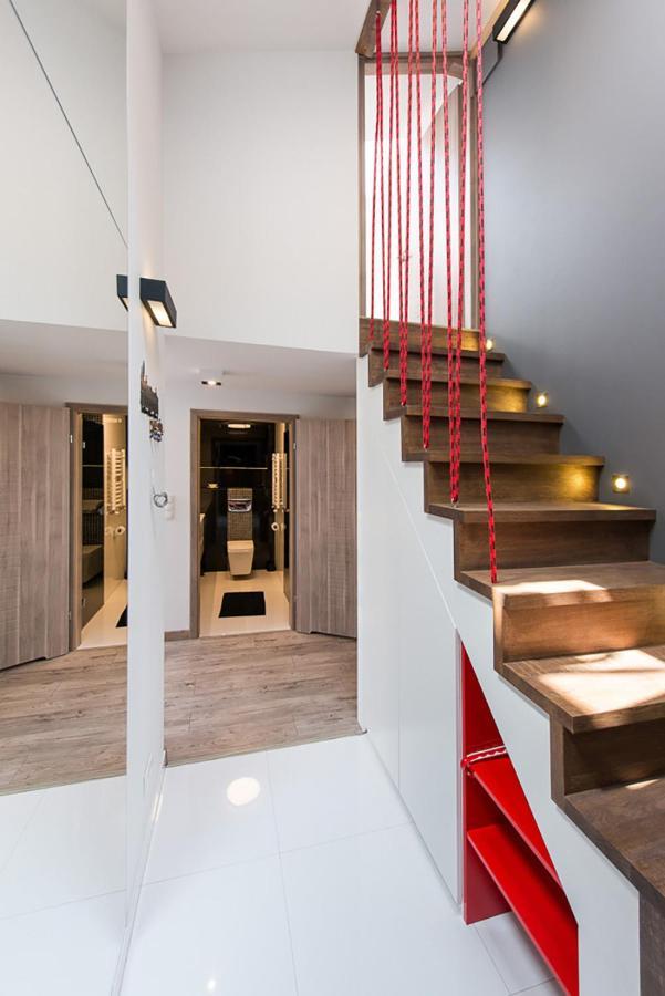 Cozy And Large 62 M2 Apartment With Air Conditioning, Old Town كراكوفيا المظهر الخارجي الصورة